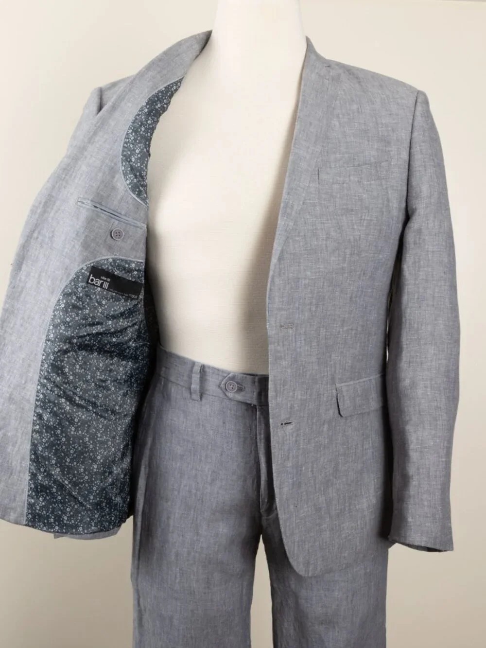 Men's Bar III Slim Fit Gray 100% Linen 2-Piece Suit Size 40R Floral Lining